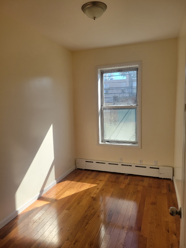 Building Photo - 22-37-2235 35th St