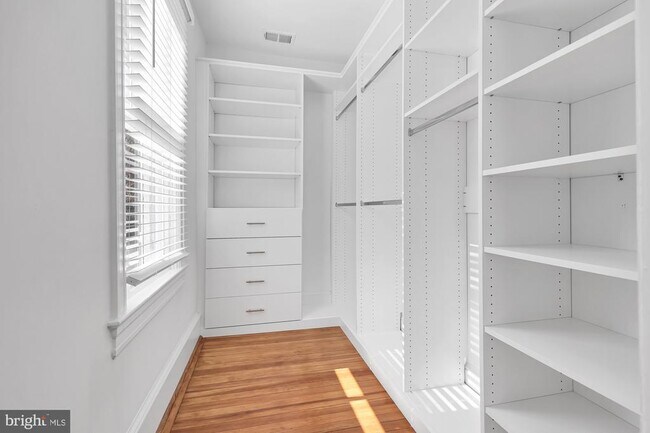 Building Photo - 4201 Bradley Ln