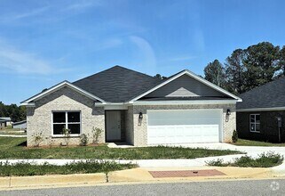 Building Photo - 4 Bedrooms! 1st Month's Rent Free!!