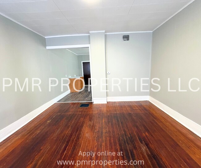 Building Photo - 1 Bedroom / 1 Bathroom House