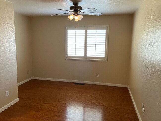 Building Photo - 1717 Whippoorwill Ct