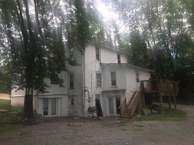 Building Photo - 518 S William St