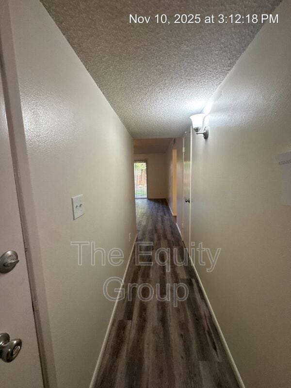 Building Photo - 332 N Westfield St