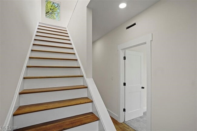 Building Photo - 4210 Peach Ct