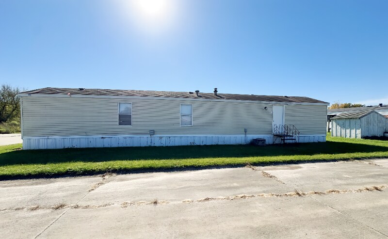 Building Photo - 2552 Smith Ave