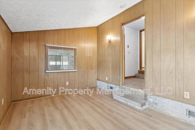 Building Photo - 1405 Todds Ln