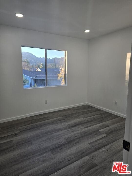 Building Photo - 10123 Hanna Ave