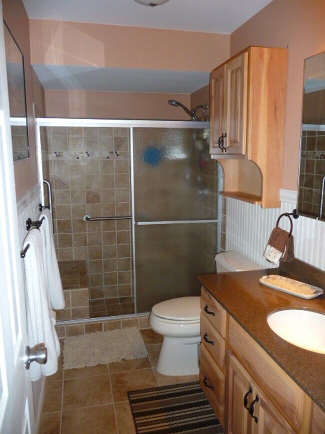 Building Photo - 3/2.5 in Sebastian FL