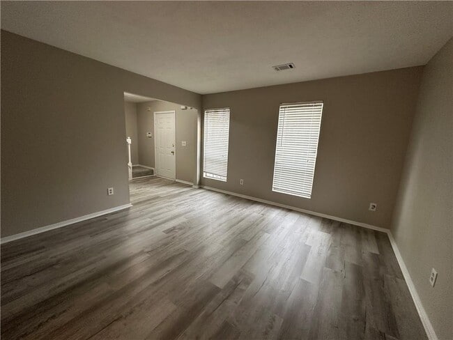 Building Photo - 115 Yatley Ct