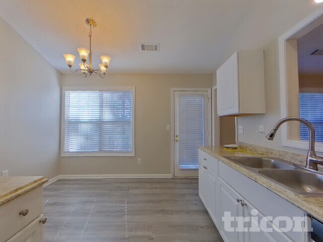 Building Photo - 309 Lokey's Ridge Rd