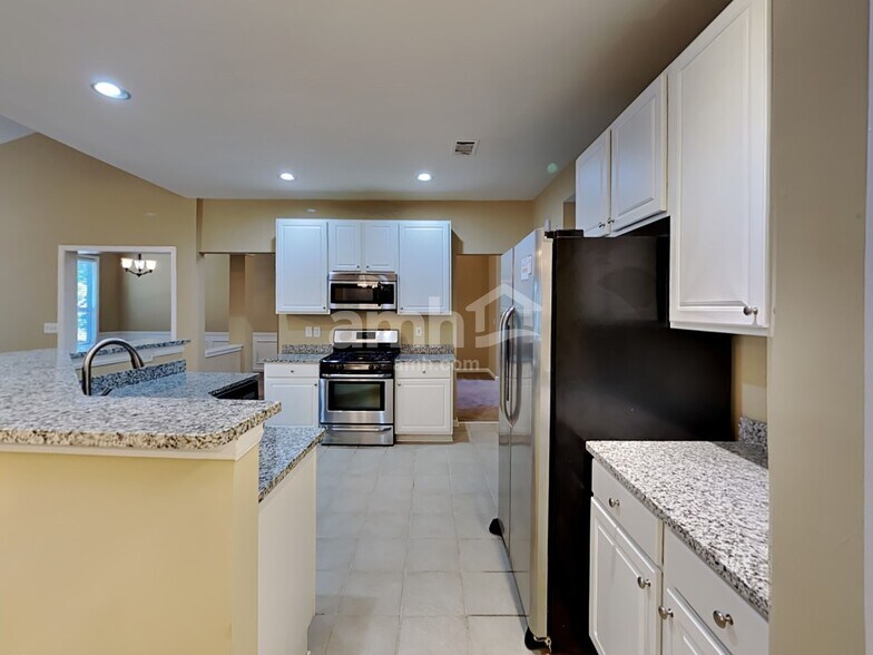 Building Photo - 1735 Trellis Pl