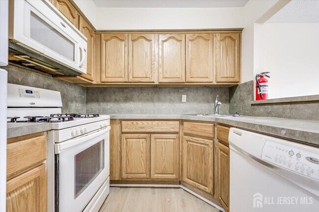 Building Photo - 54 Tanglewood Ct