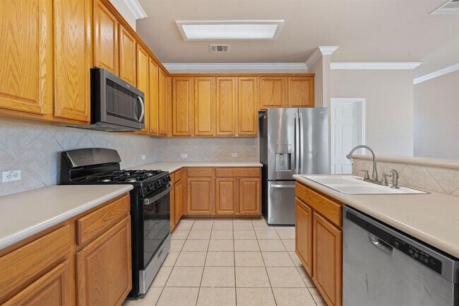 Building Photo - 10808 Chippenhook Ct