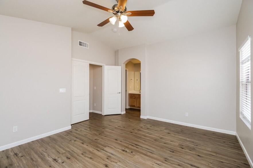 Building Photo - 7206 E Kael St