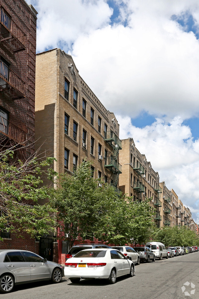 Building Photo - 14 Thayer Street