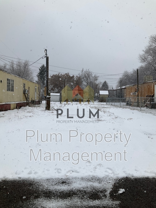 Building Photo - 740 Turner St