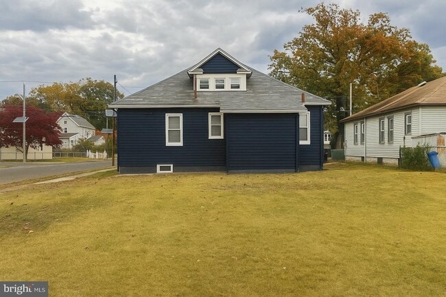 Building Photo - 1100-2 Wesley Ave