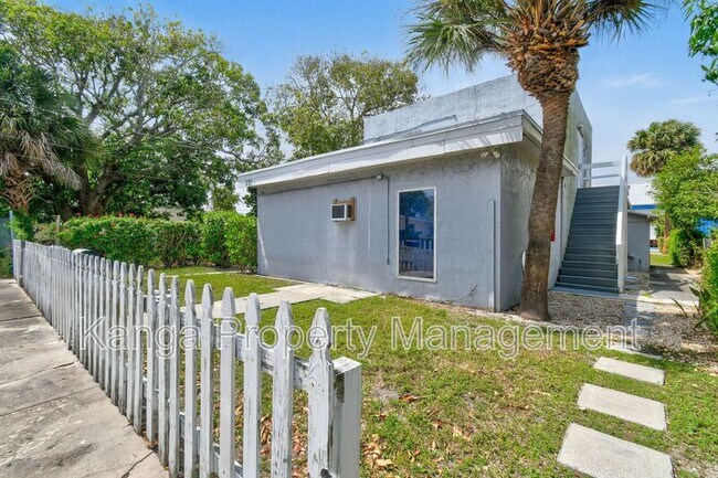 Building Photo - 3721 Henry Ave