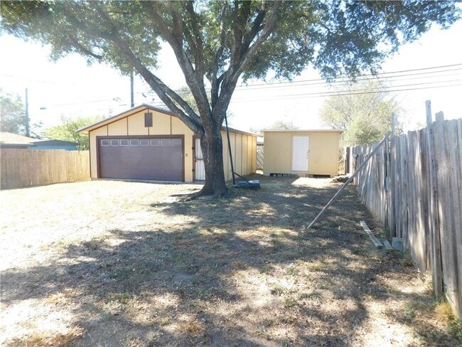 Building Photo - 305 Blackson Ave