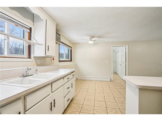 Building Photo - 17256 Kenyon St NE