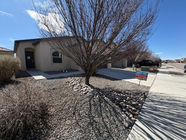 Building Photo - 3 Bedroom Single Story Home Near Unser Blvd NW & Paradise Blvd NW!