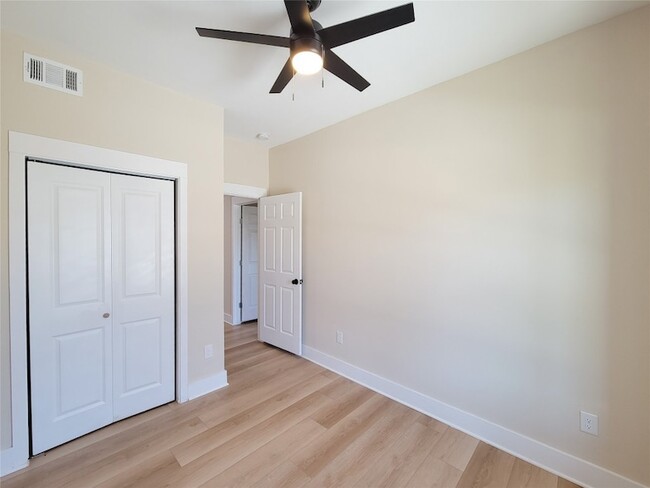 Building Photo - 1903 Mary St