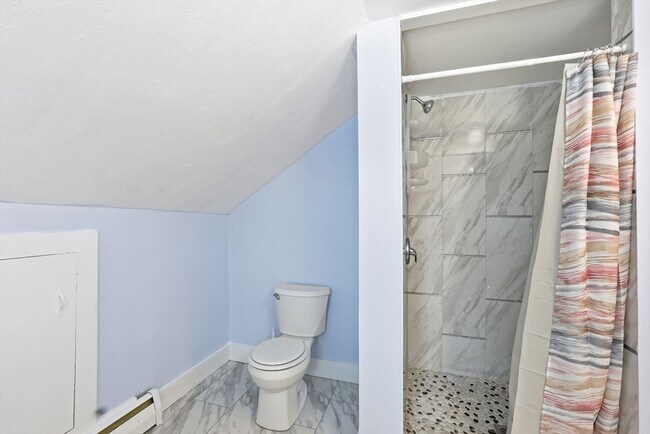 Building Photo - 26 Tower St