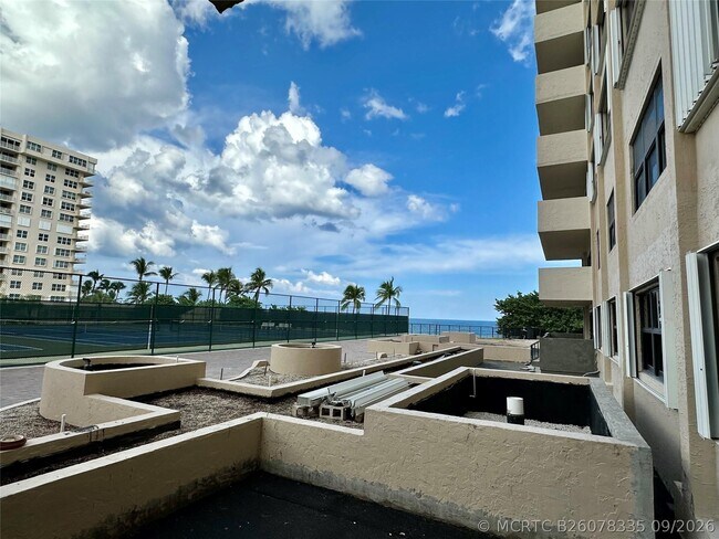 Building Photo - 5100 N Ocean Blvd