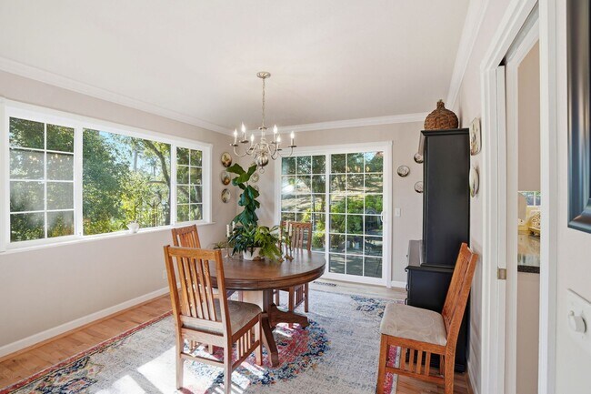 Building Photo - Lovely Monterey Single Family Home in the Mar Vista Neighborhood! (UNFURNISHED)