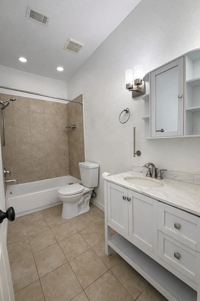 Building Photo - 3111 Birchleaf Dr