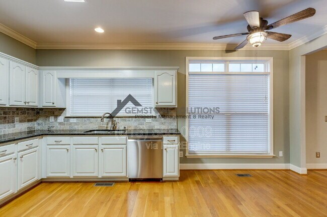 Building Photo - 3848 Kedron Rd