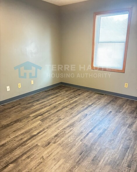 Bedroom 1 - 1919 Tippecanoe St