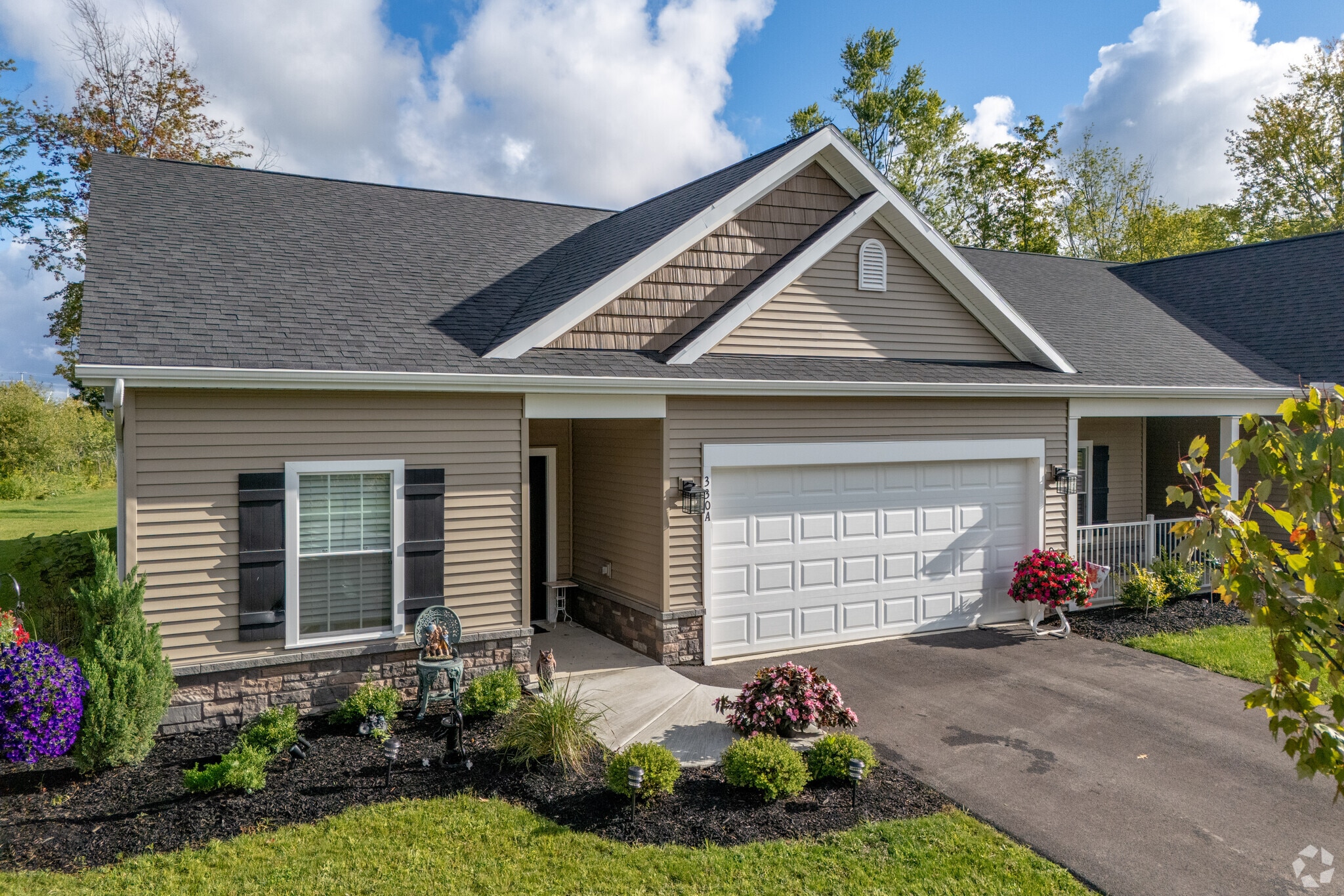 Building Photo - The Villages At Mission Hills