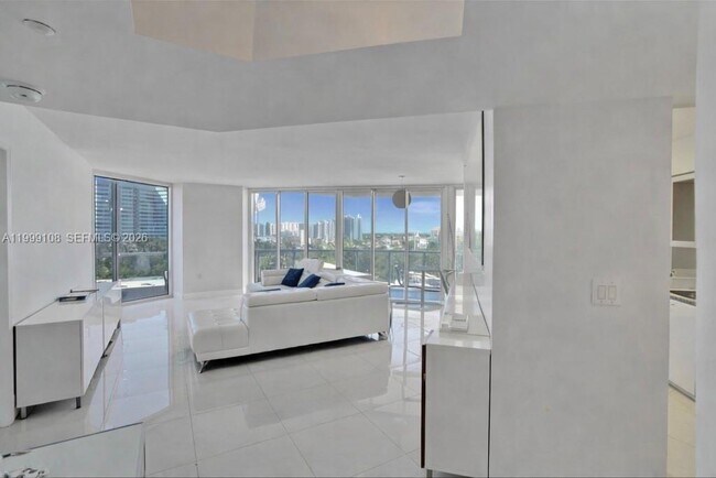 Building Photo - 7330 Ocean Terrace