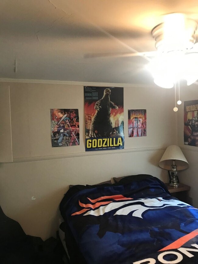 Building Photo - 620 W 24th St