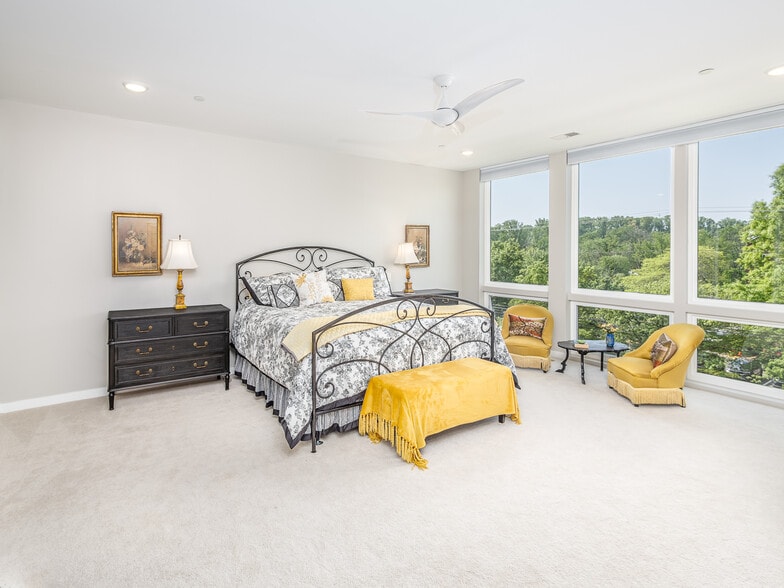 Building Photo - 3989 Norton Pl