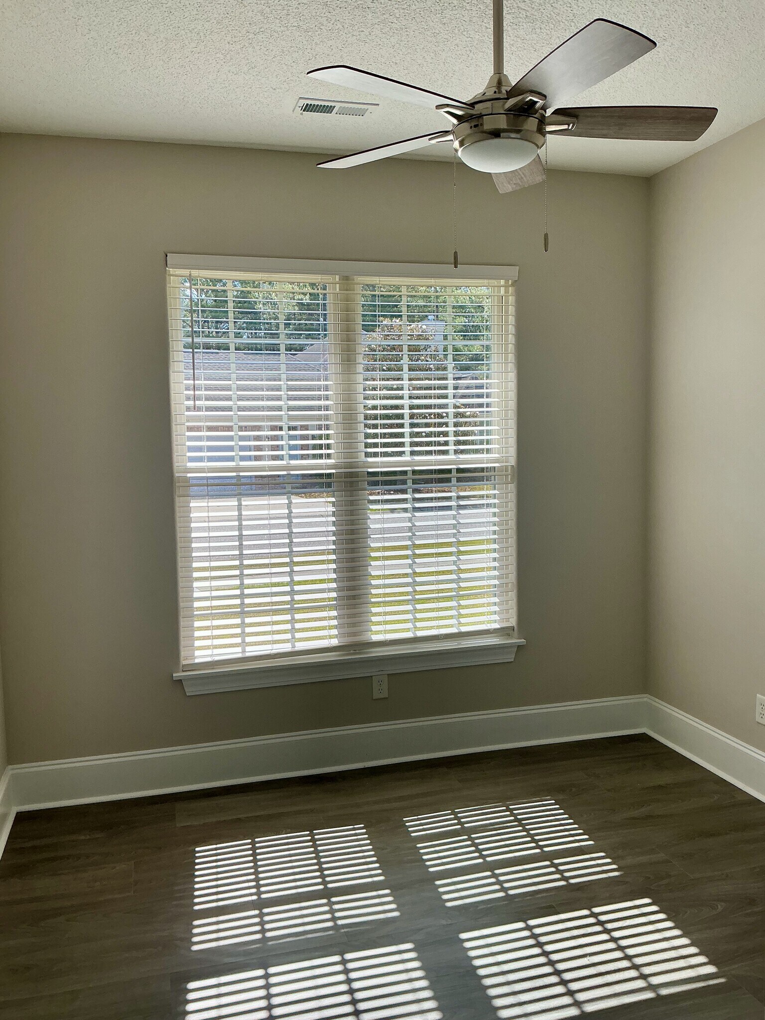 Bedroom - 546 Stonemason Dr