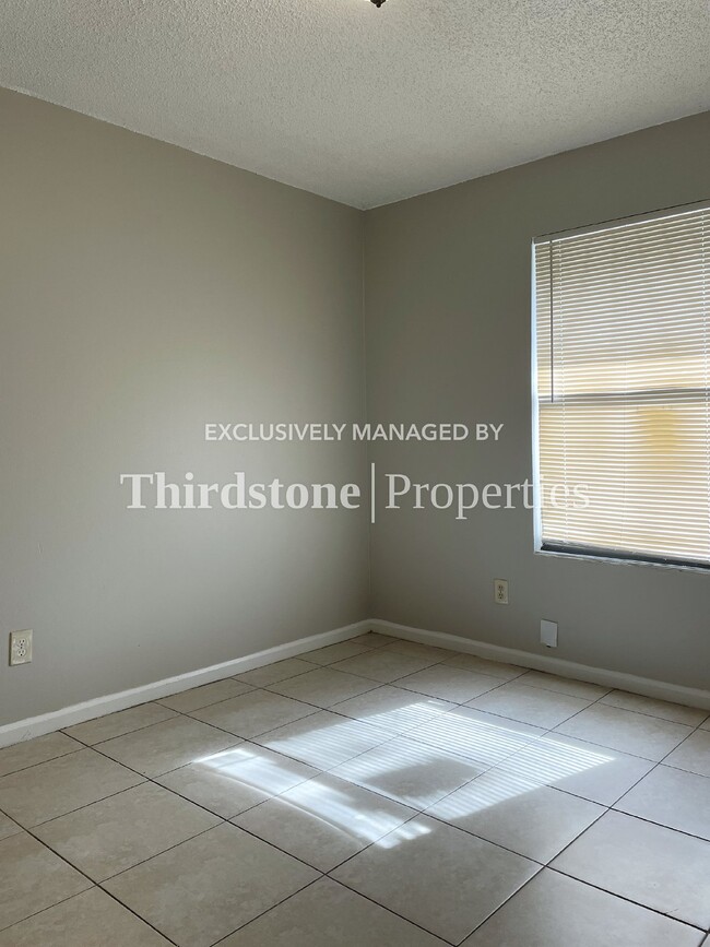 Building Photo - 5128 Indian Lakes Ct