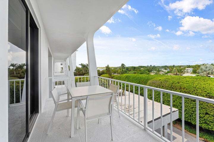 Building Photo - 2275 S Ocean Blvd