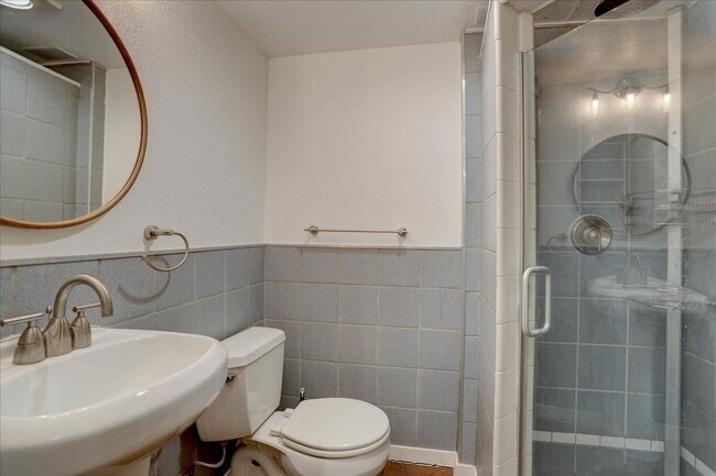 Building Photo - Welcome to Your Boulder Oasis at Hickok Place