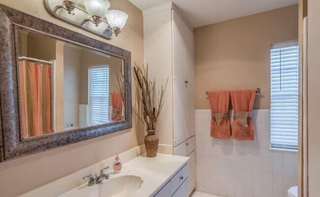 Building Photo - 2 bedroom in Stafford TX 77477