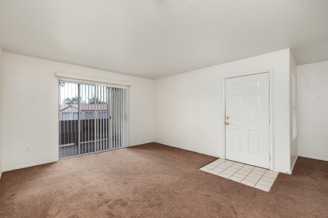 Building Photo - First floor one bedroom in gated Silverado Rach community