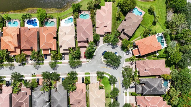 Building Photo - 12520 NW 79th Manor