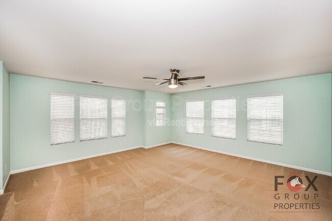 Building Photo - 18442 W Catawba Ave