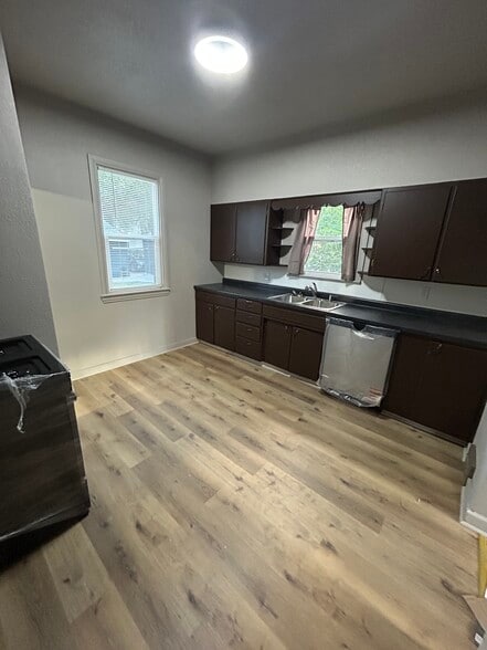 brand new appliances including dishwasher - 410 S 4th St