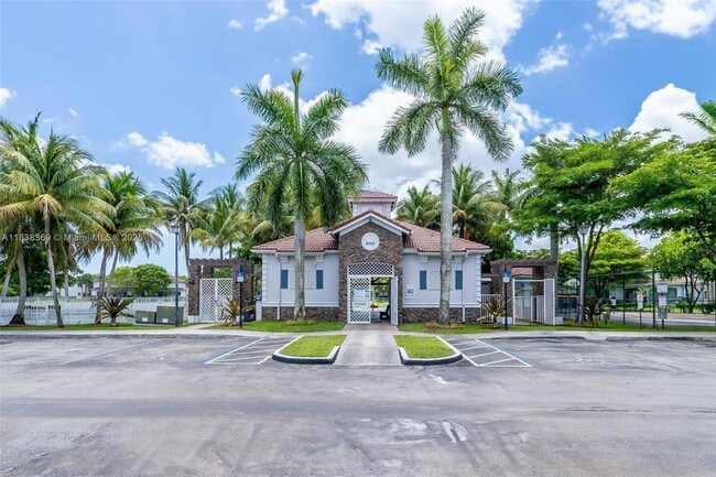 Building Photo - 8206 SW 29th St