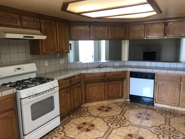 Building Photo - 21163 Conklin Blvd