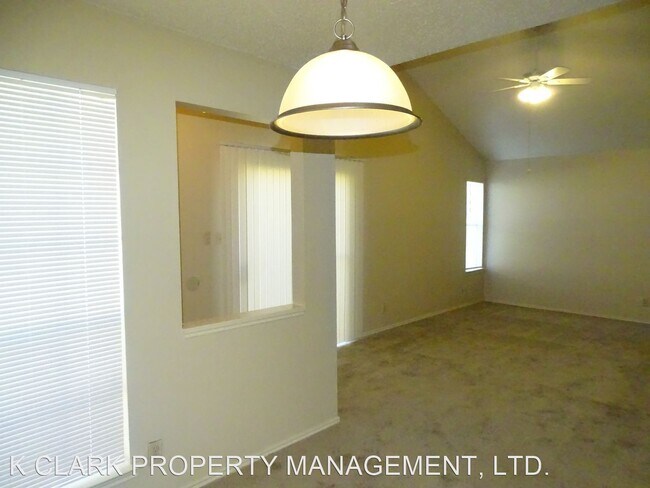 Building Photo - 2 br, 1 bath House - 7025 SILVER CANYON