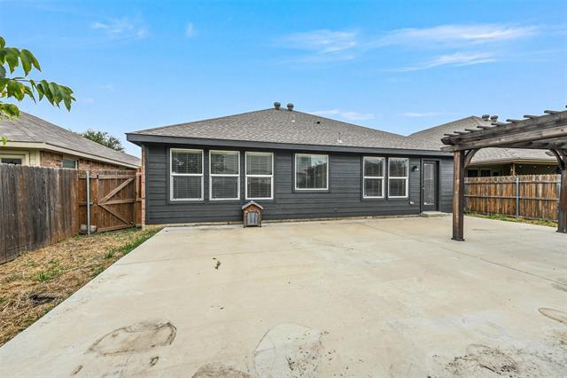 Building Photo - 2008 Cattle Creek Rd