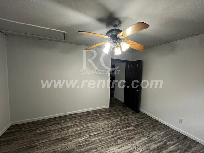 Building Photo - 2609 Cannon-